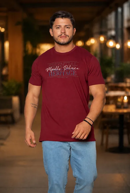Camiseta Confort Manga Curta Regular Estampada Gola Redonda Borgonha