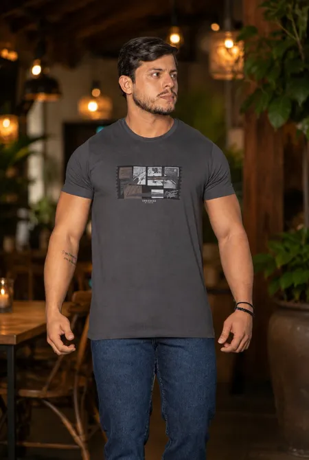 Camiseta Confort  Slim Estampada Cinza