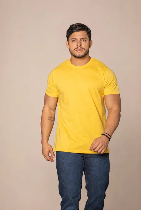Camiseta Manga Curta Regular Gola Redonda Logo Bordada Amarelo Girassol