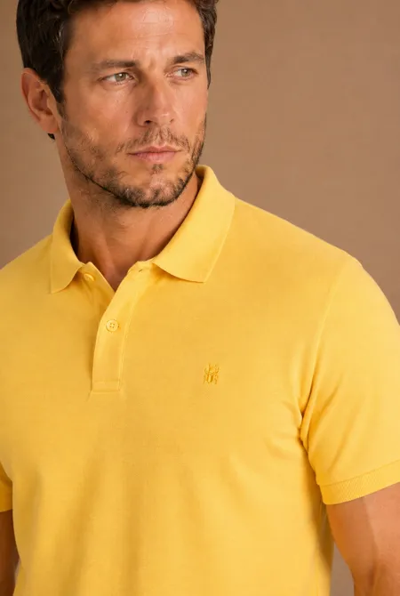 Polo Manga Curta Regular Logo Bordada Amarelo Girassol Polo Manga Curta Regular Logo Bordada Amarelo Girassol