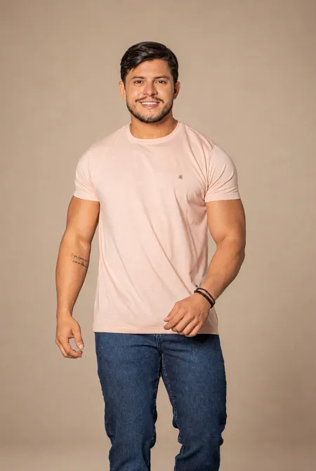 Camiseta Malha Tech Logo Bordada Rosa Pó