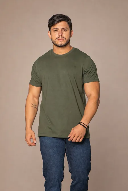 Camiseta Manga Curta Regular Gola Redonda Logo Bordada Verde Militar