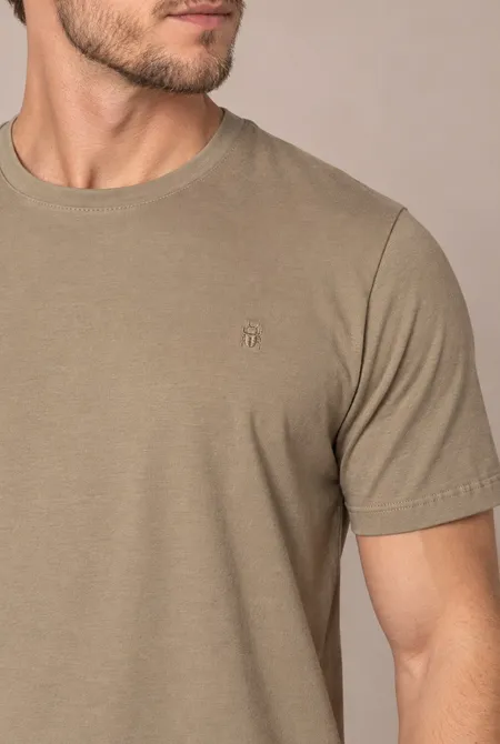 Camiseta MC Conforto Gola Redonda Logo Bordada - Vale Camiseta MC Conforto Gola Redonda Logo Bordada - Vale