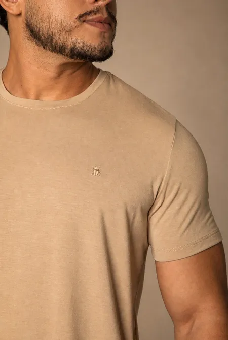 Camiseta Malha Tech MC Slim Conhaque Areia Camiseta Malha Tech MC Slim Conhaque Areia