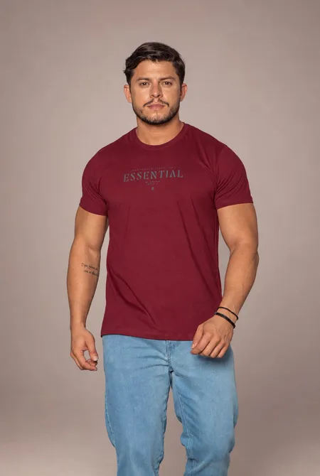 Camiseta MC Regular Estampada Borgonha