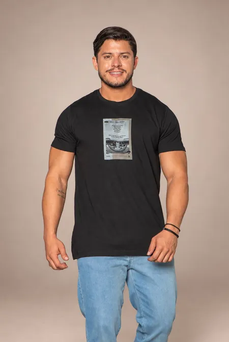 Camiseta Confort MC Slim Estampada Preta