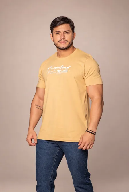 Camiseta Confort MC Regular Lettering Amarelo Falésia