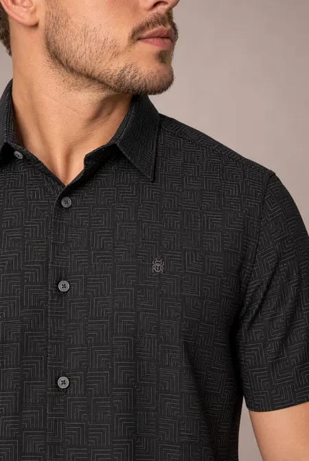 Camisa Manga Curta Slim Preta Estampada Camisa Manga Curta Slim Preta Estampada