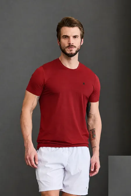Camiseta Slim Fitness Vermelho Camiseta Slim Fitness Vermelho